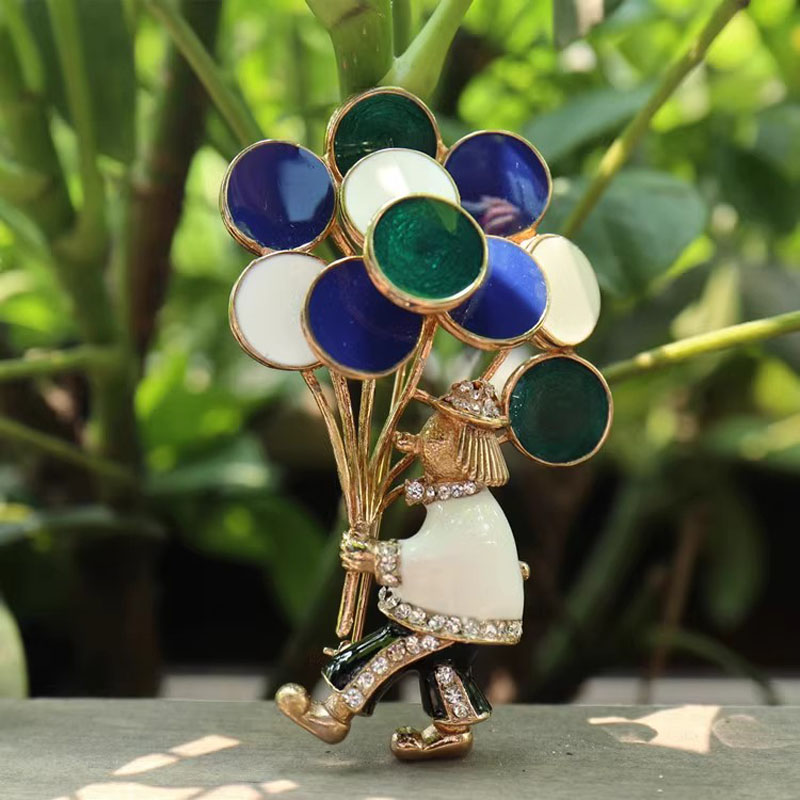 Vintage Circus Series Rhinesto - Vintage Collectible Figures 评论和价格