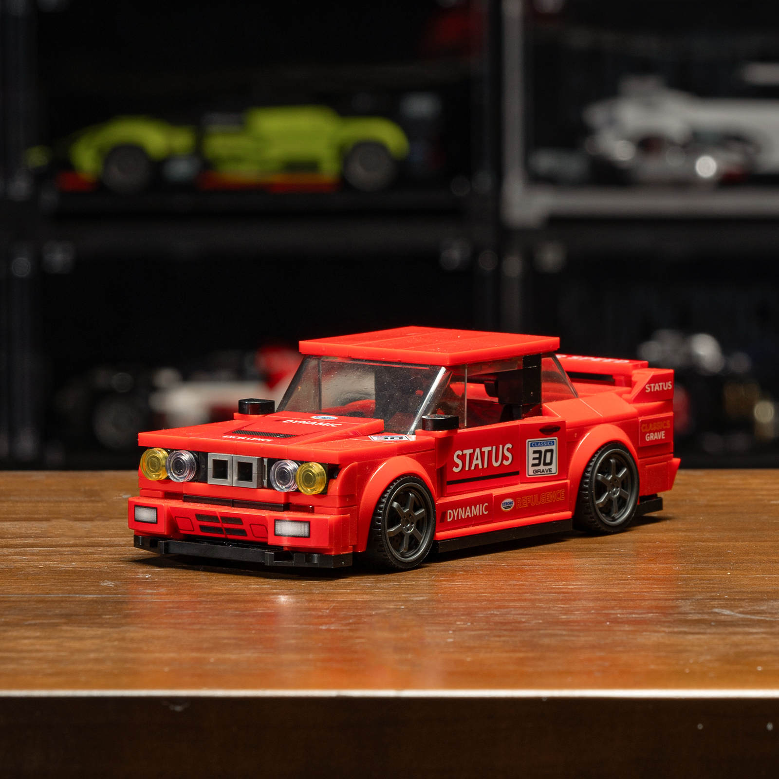 302PCS Red Classic Sports Car  - Vintage Collectible Toy Cars 评论和价格