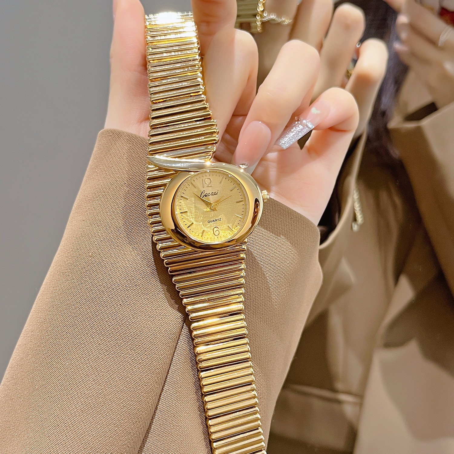 CQ527 Vintage shaped quartz wa - Vintage Watch Crystal 评论和价格