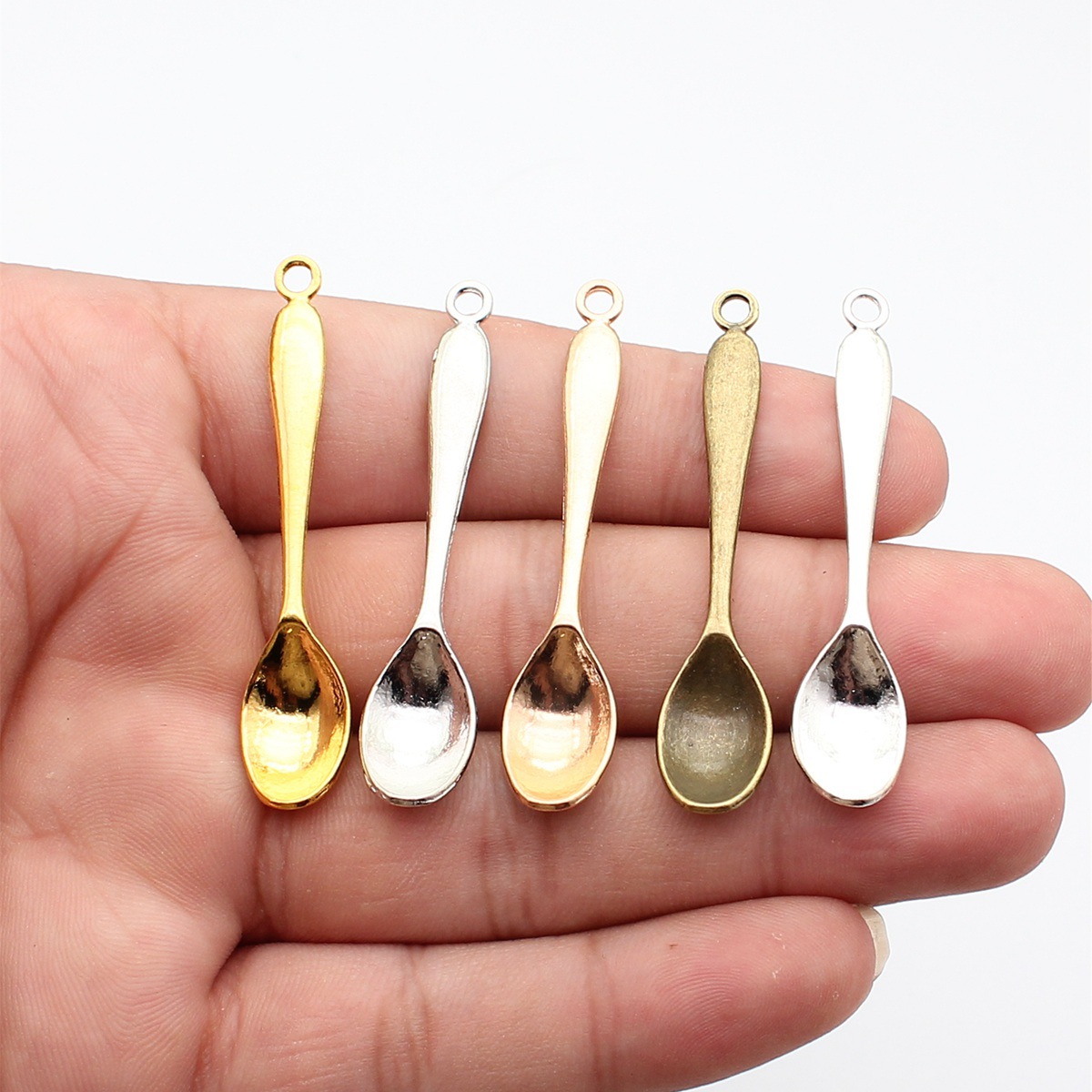 WYSIWYG 10pcs 54x11mm 5 Colors - Vintage Collectible Spoons 评论和价格