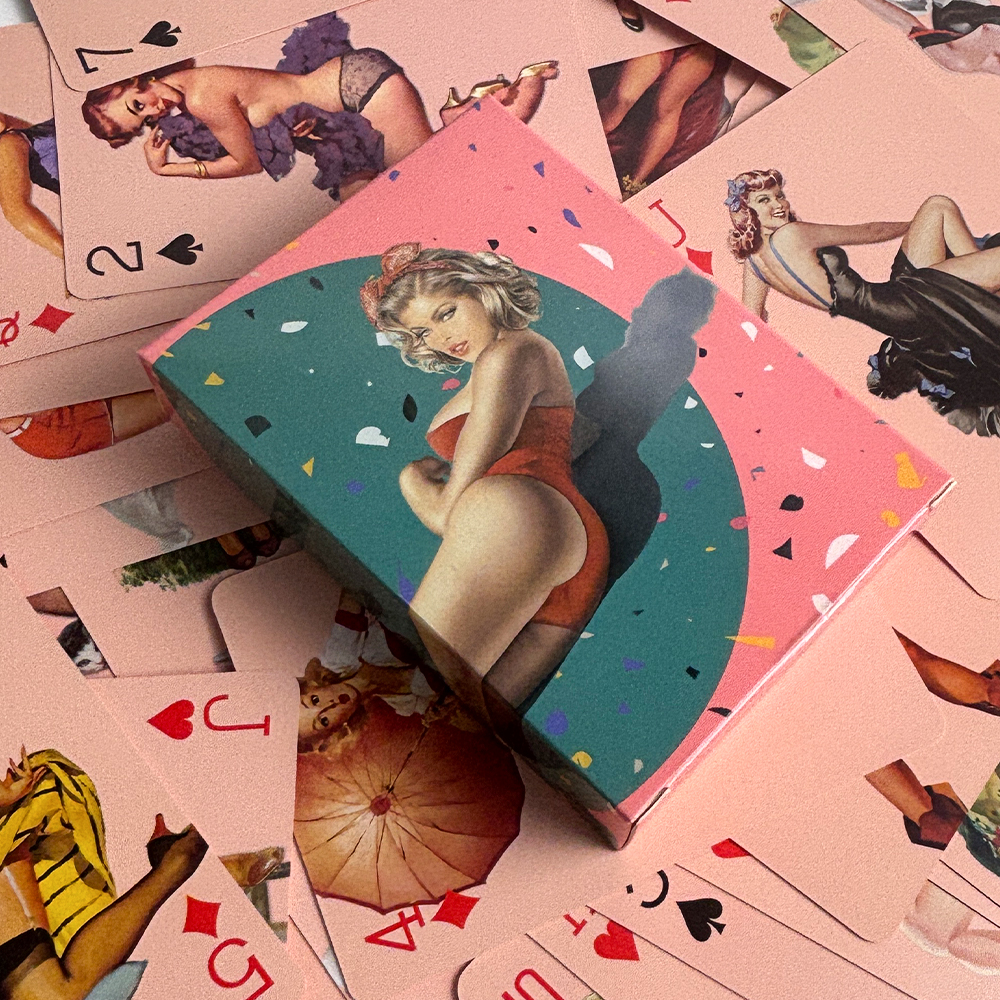 Pin-up Girls Playing Cards Vin - Vintage Collectible Playing Cards 评论和价格